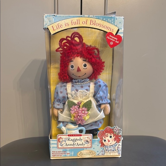 NIB Raggedy Ann Doll - Picture 1 of 5